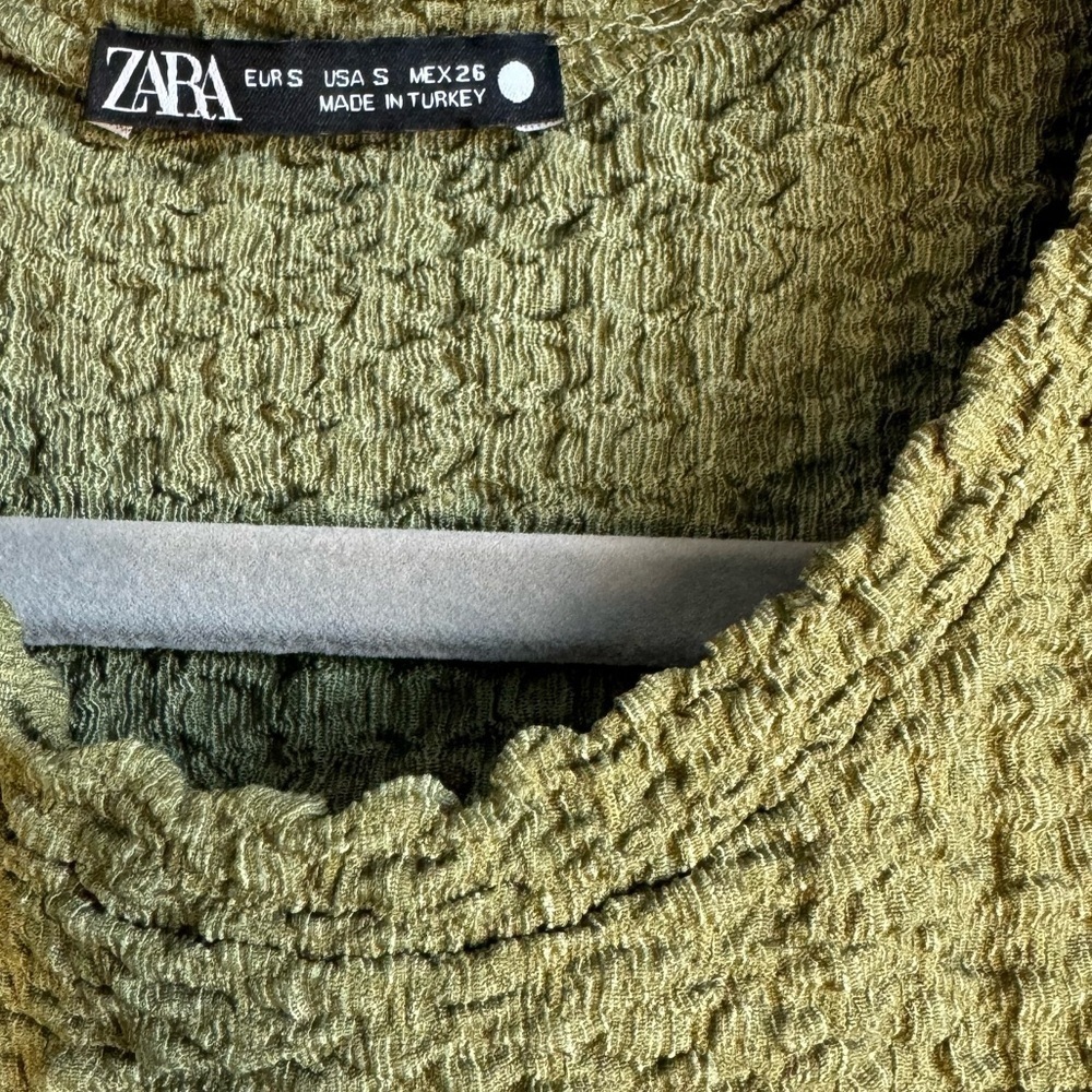 Zara Textured Long Sleeve Top - Picture 2 of 3